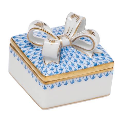 Box with Bow Figurine