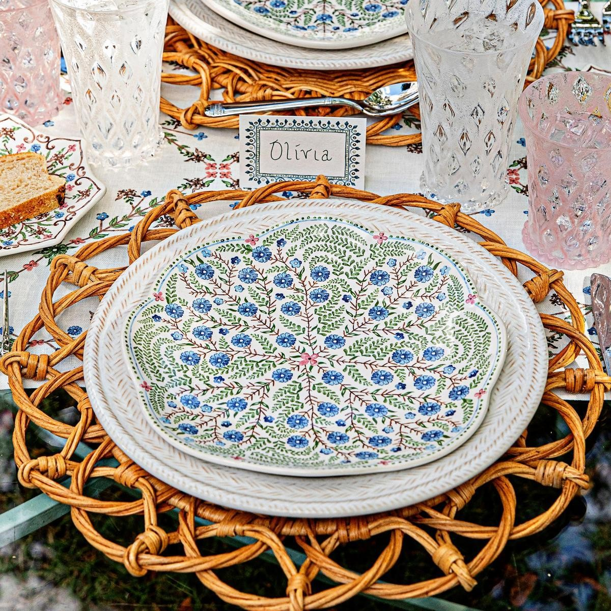 Villa Seville Scalloped Dessert/Salad Plate