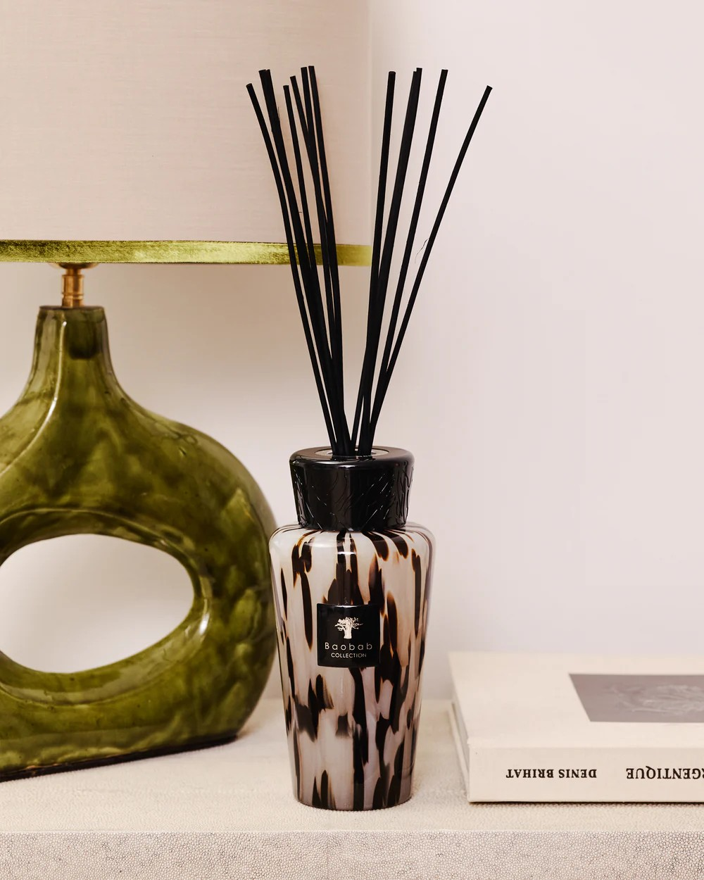 Pearls Black Diffuser