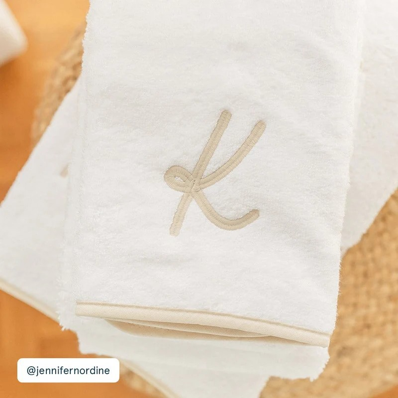 Signature Hand Towel (Pair)